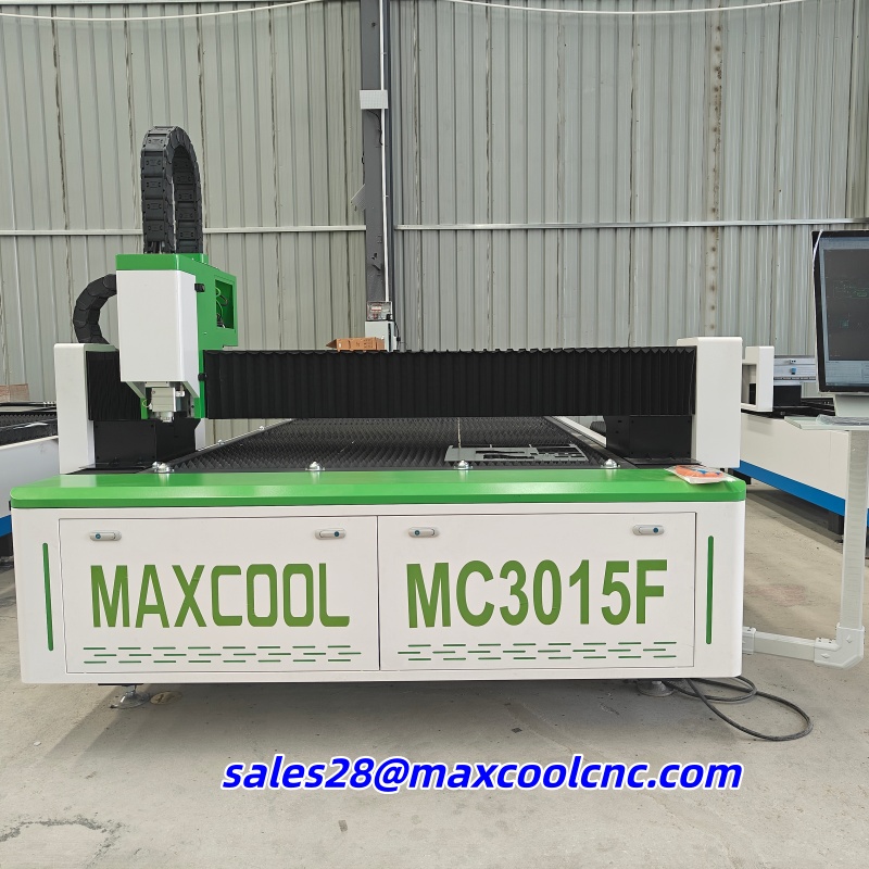 高速1.5kw 2kw 3kw 6kw 12kw ファイバー - Metal Laser Cutter Head のレビューと価格