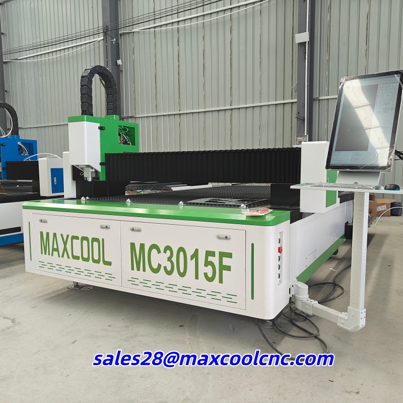 高速1.5kw 2kw 3kw 6kw 12kw ファイバー - Metal Laser Cutter Head のレビューと価格