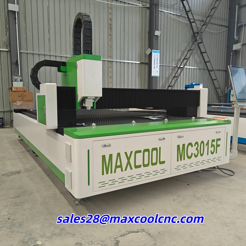 高速1.5kw 2kw 3kw 6kw 12kw ファイバー - Metal Laser Cutter Head のレビューと価格